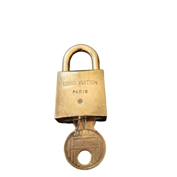 Rare Vintage Louis Vuitton Padlock & Key Authenticated #213 Excellent Condition - Picture 3 of 7